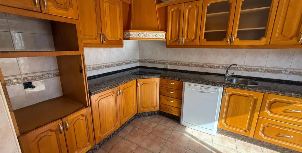 Sale of townhouse in Cancelada 13