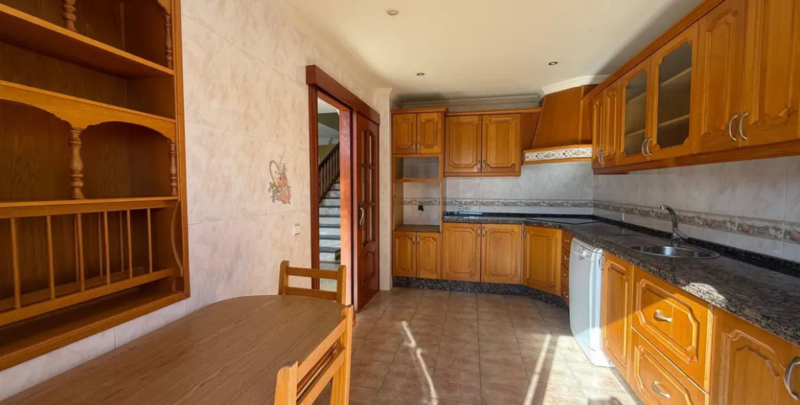 Sale of townhouse in Cancelada 15