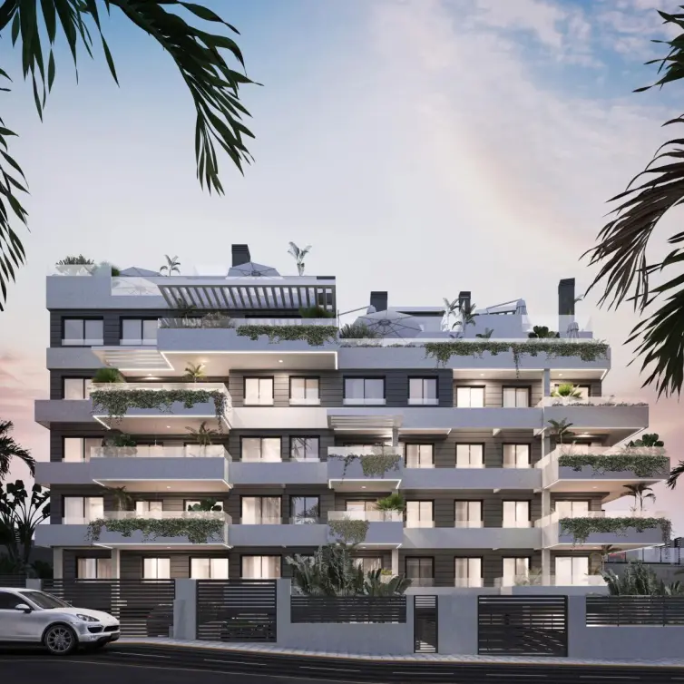 Продажа апартаментов на первом этаже в Estepona