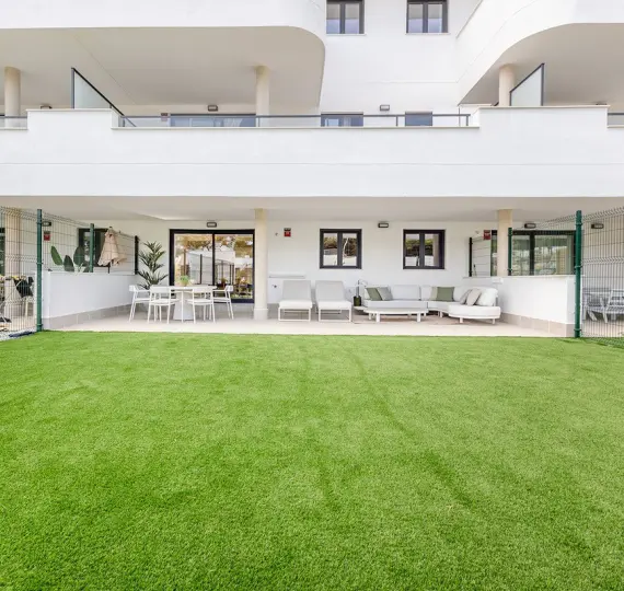 Апартаменты на первом этаже R5043685