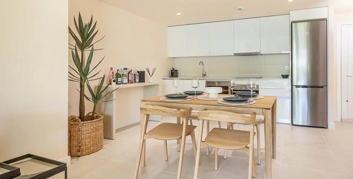 Sale of ground floor apartment in Estepona 12