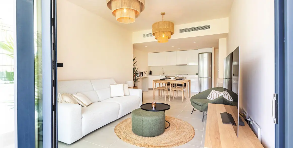 Sale of ground floor apartment in Estepona 16