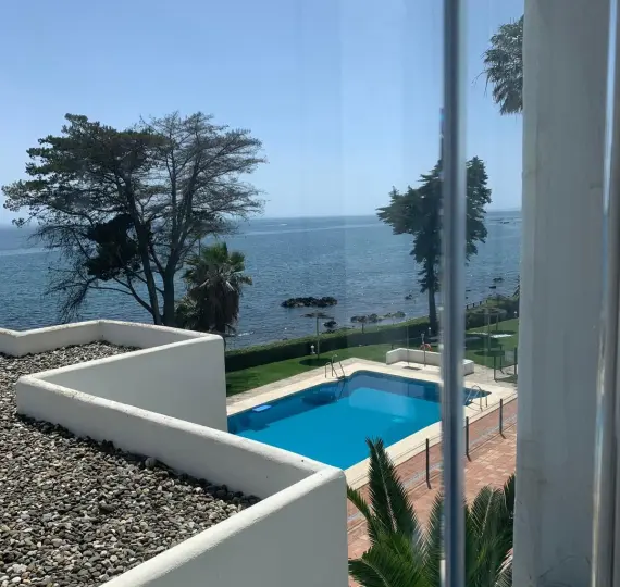 Продажа апартаментов на среднем этаже в Miraflores