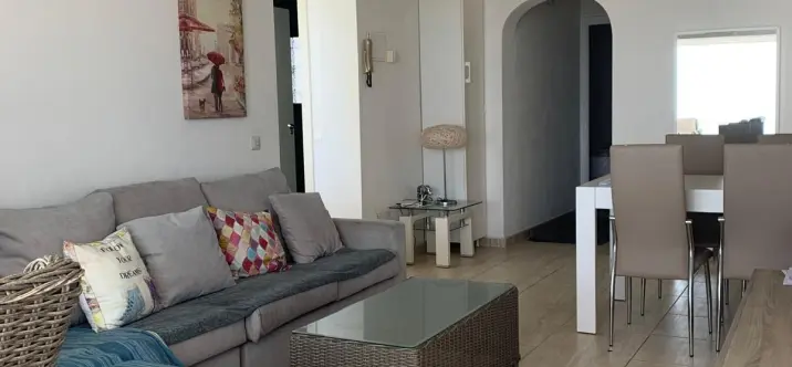 Продажа апартаментов на среднем этаже в Miraflores 4