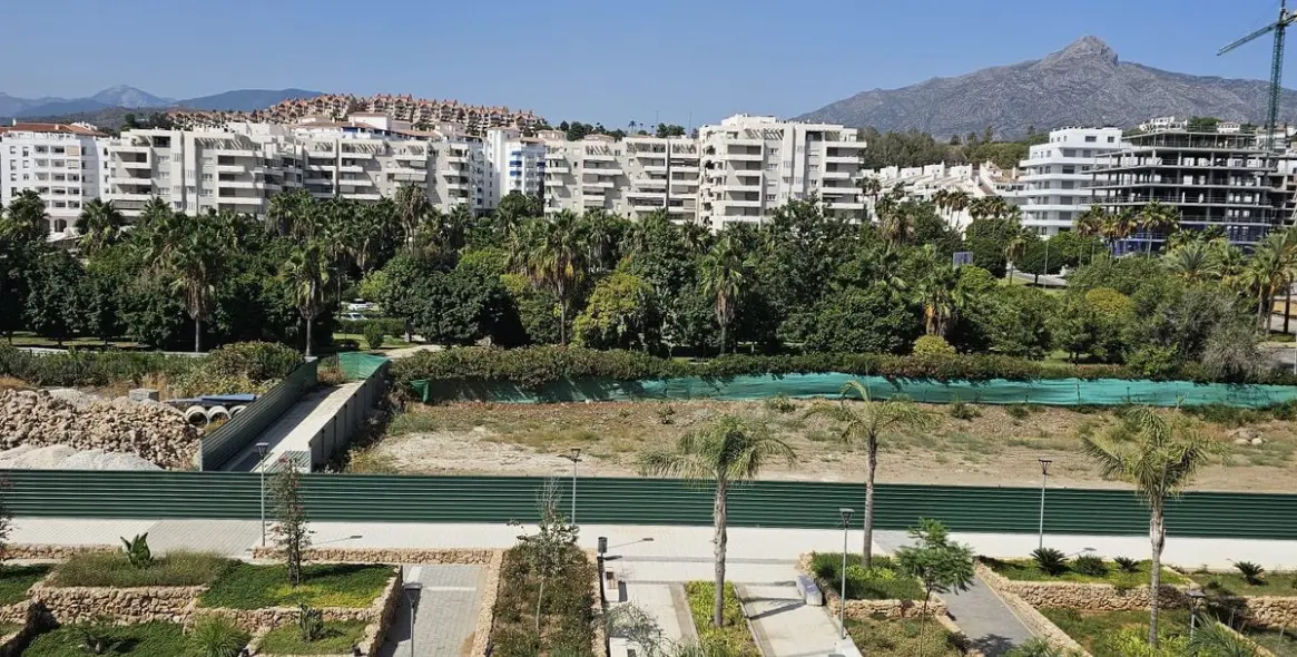 Продажа пентхауса в La Campana 8