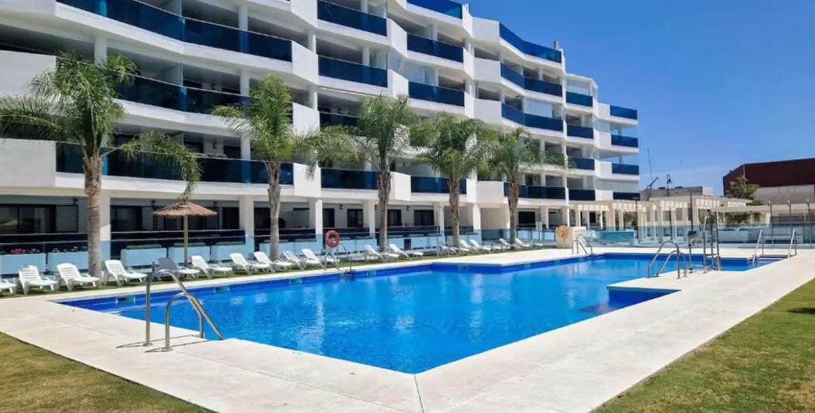 Продажа апартаментов на среднем этаже в Mijas Costa 1