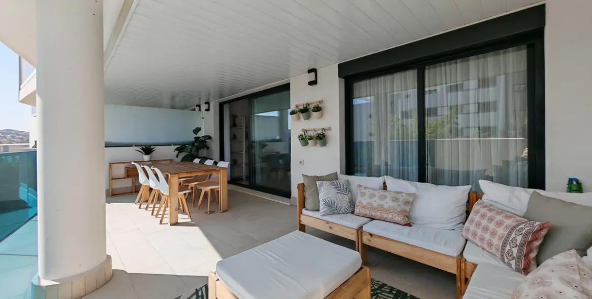 Продажа апартаментов на среднем этаже в Mijas Costa 9