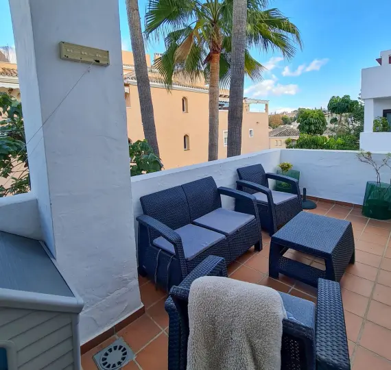 Продажа апартаментов на первом этаже в Nueva Andalucía