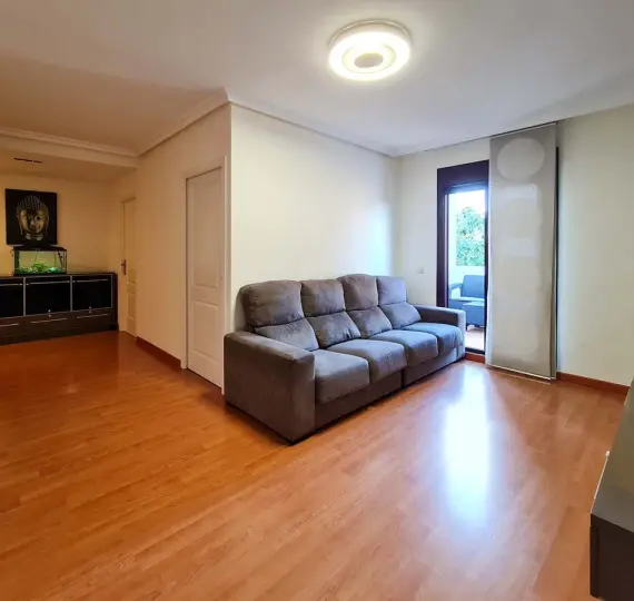 Продажа апартаментов на первом этаже в Nueva Andalucía