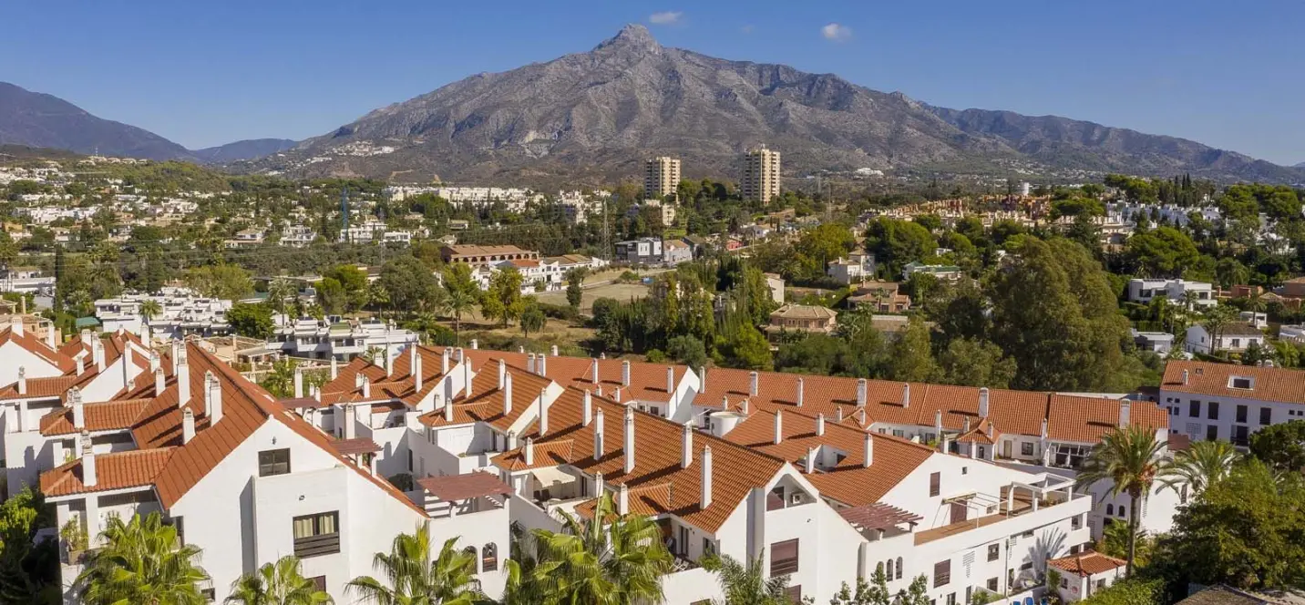 Продажа апартаментов на первом этаже в Nueva Andalucía 4