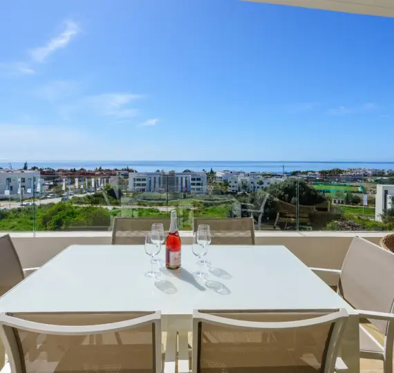 Middle floor apartment R5204596