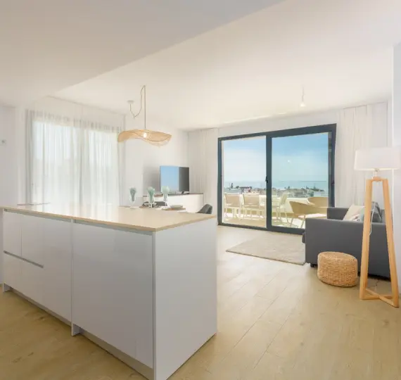 Middle floor apartment R5204596