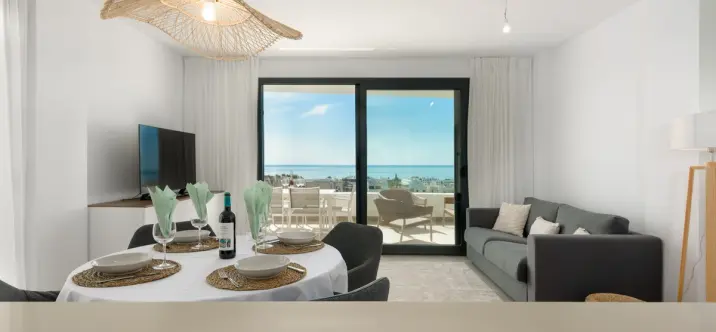 Middle floor apartment R5204596 4