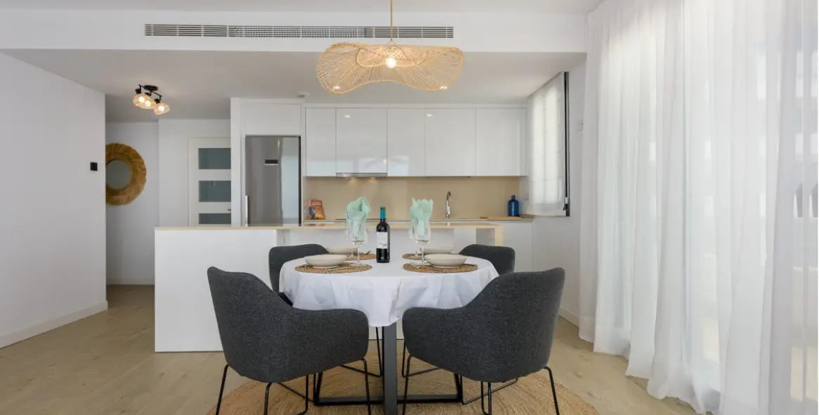 Sale of middle floor apartment in Estepona (district Estepona) 6