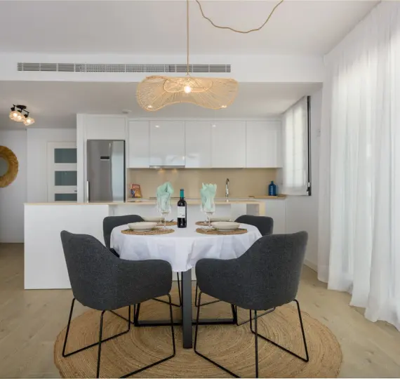 Middle floor apartment R5204596