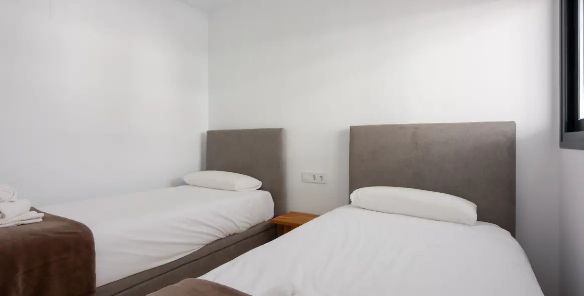 Продажа апартаментов на среднем этаже в Estepona 15