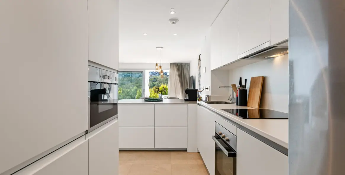 Sale of townhouse in Estepona 3