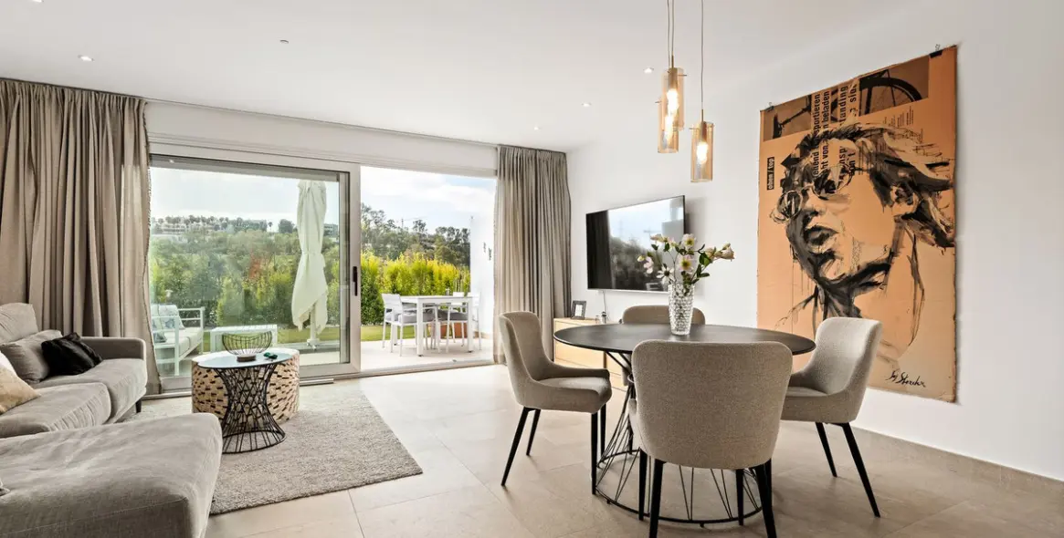 Sale of townhouse in Estepona 4