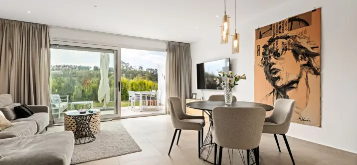 Sale of townhouse in Estepona 3