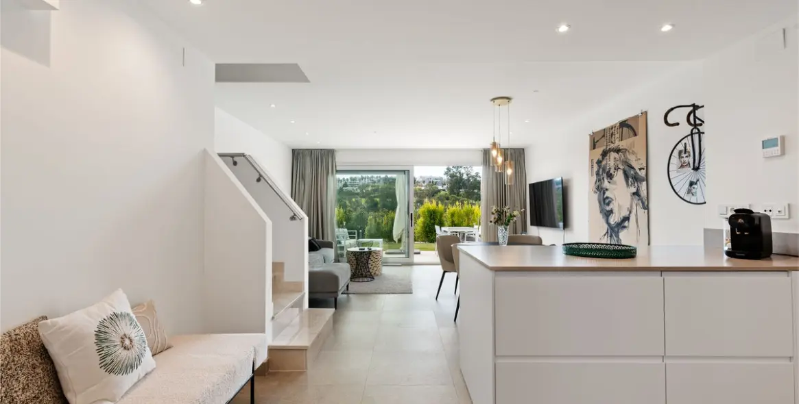 Sale of townhouse in Estepona 7