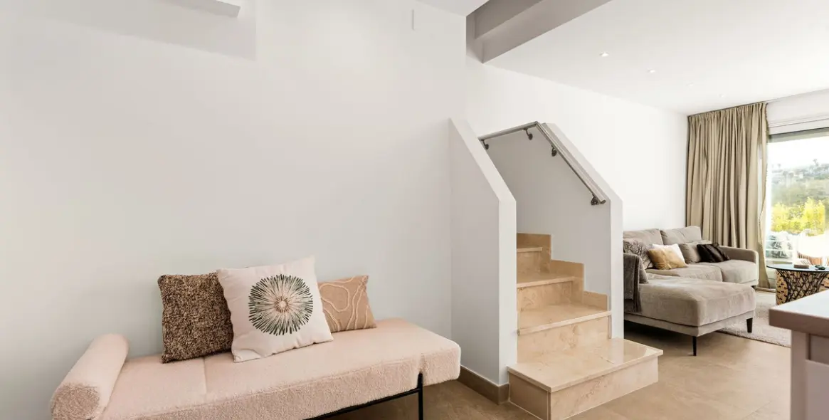 Sale of townhouse in Estepona 8