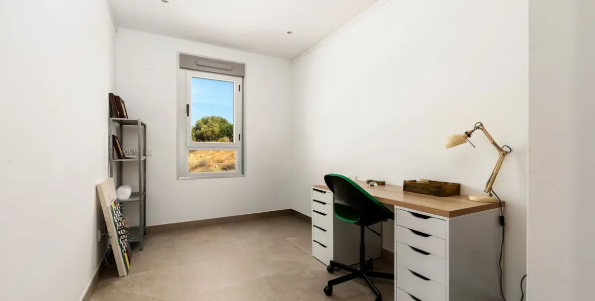 Sale of townhouse in Estepona 17