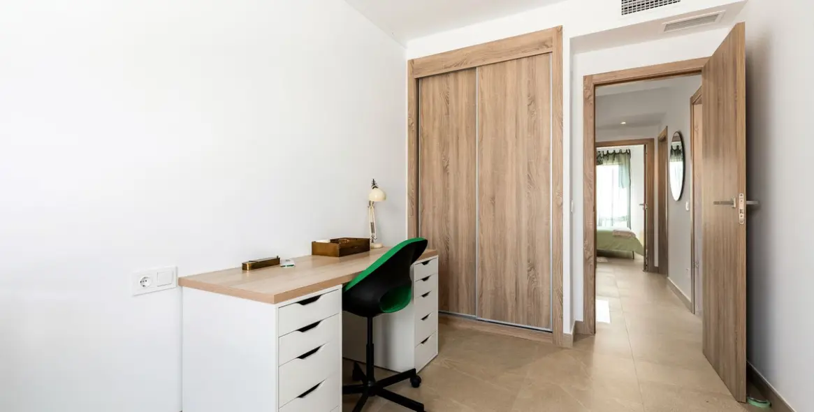 Sale of townhouse in Estepona 18