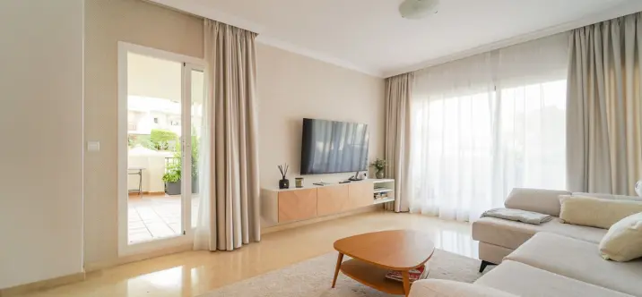 Sale of ground floor apartment in Elviria 0