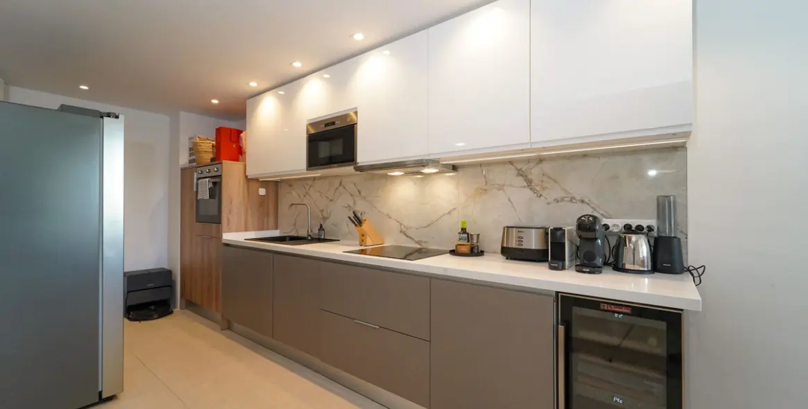 Sale of ground floor apartment in Elviria 4