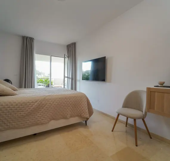Sale of ground floor apartment in Elviria