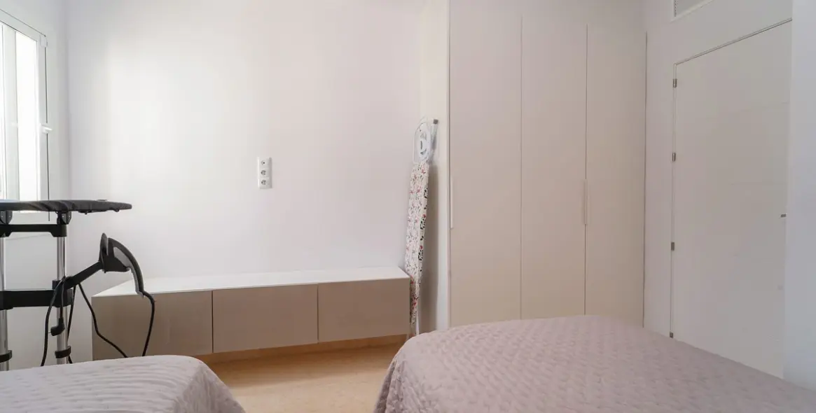 Sale of ground floor apartment in Elviria 11