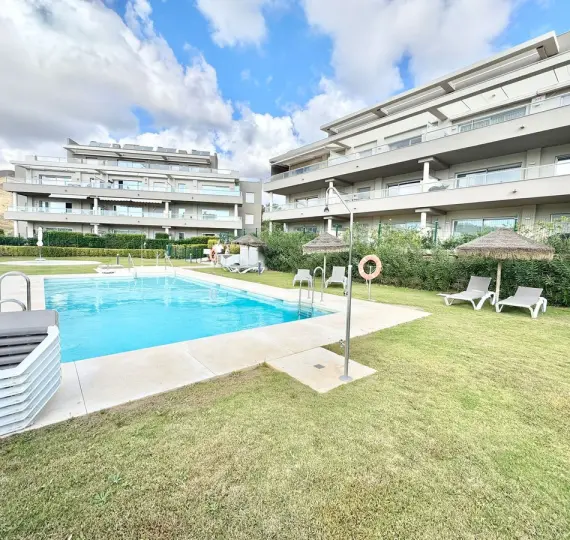 Продажа апартаментов на среднем этаже в La Cala Golf