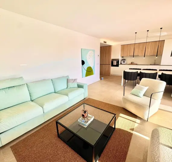 Продажа апартаментов на среднем этаже в La Cala Golf