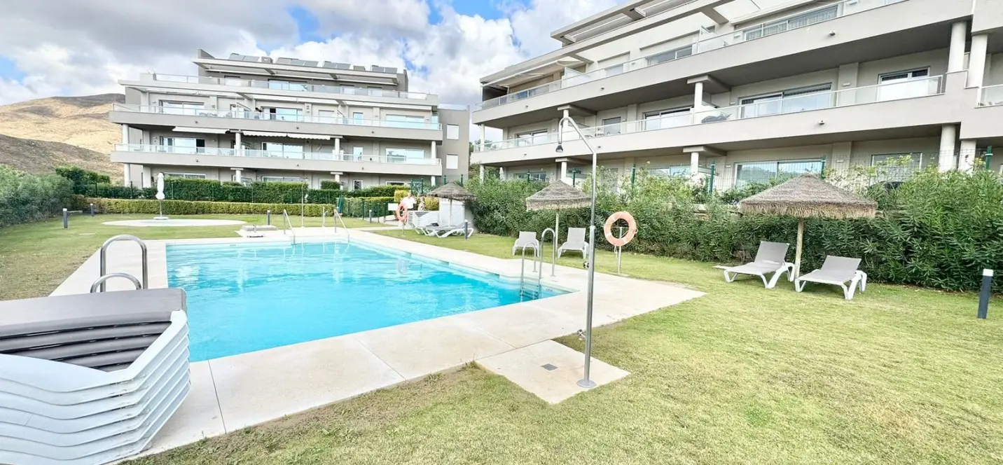 Sale of middle floor apartment in La Cala Golf 0