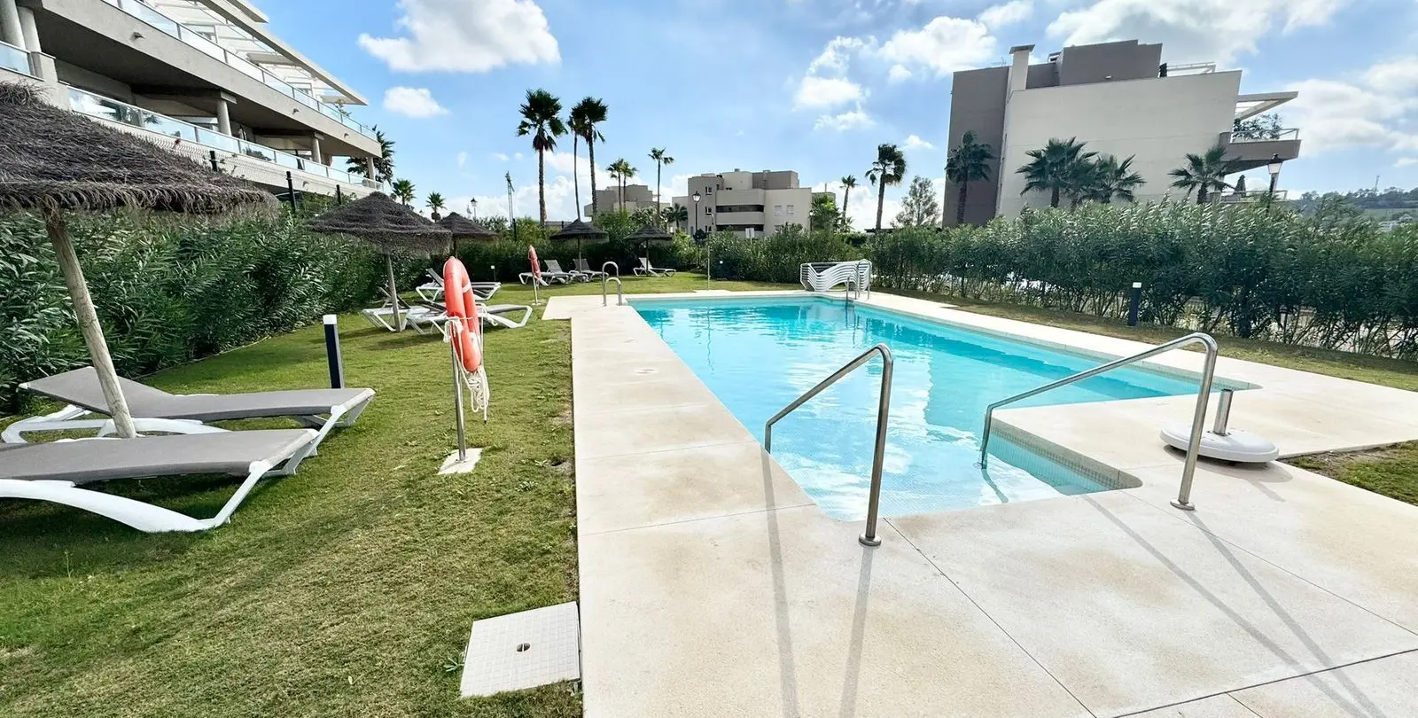 Sale of middle floor apartment in La Cala Golf 19