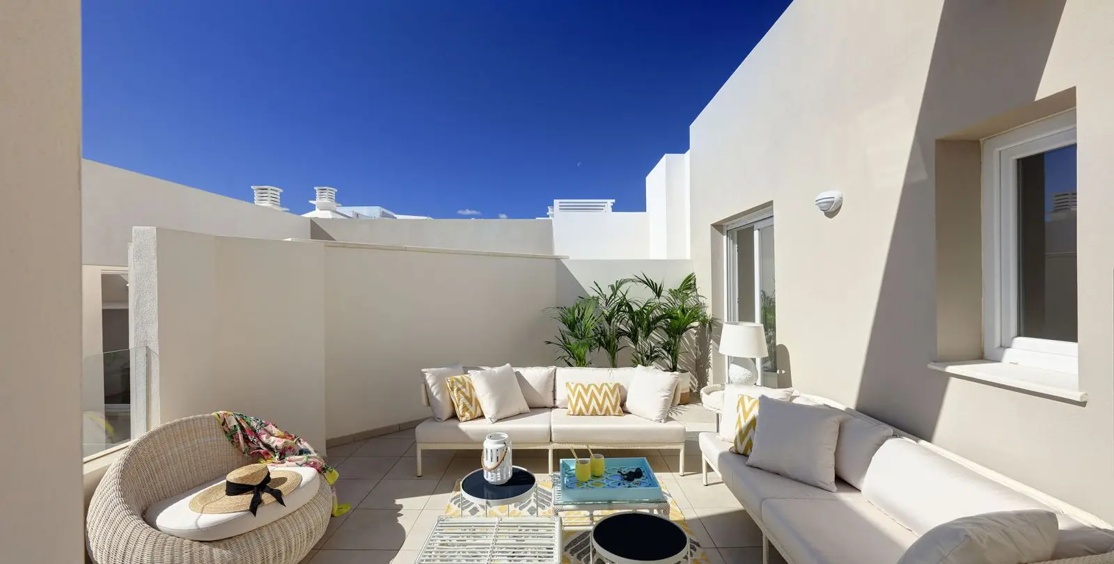 Продажа апартаментов на среднем этаже в Marbella 10