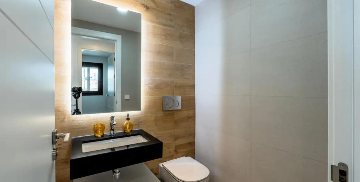Venta de apartamento en planta baja en Estepona 28