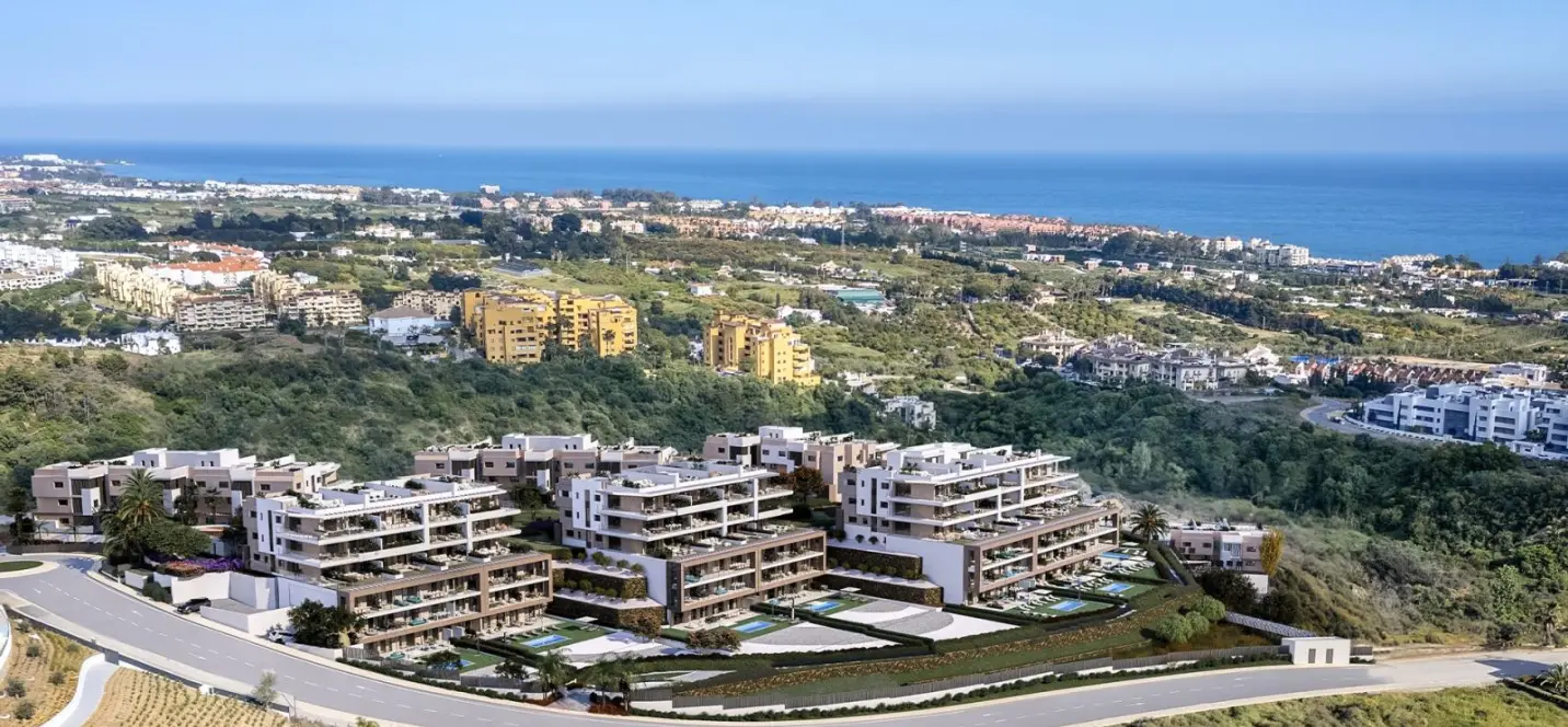 Продажа апартаментов на первом этаже в Estepona 0