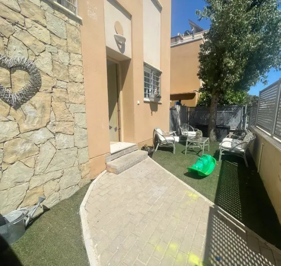 Sale of semi-detached house in Málaga