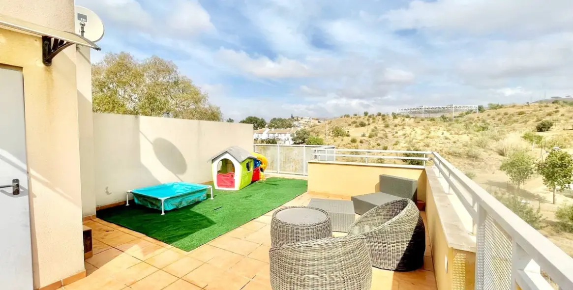 Sale of semi-detached house in Málaga 5