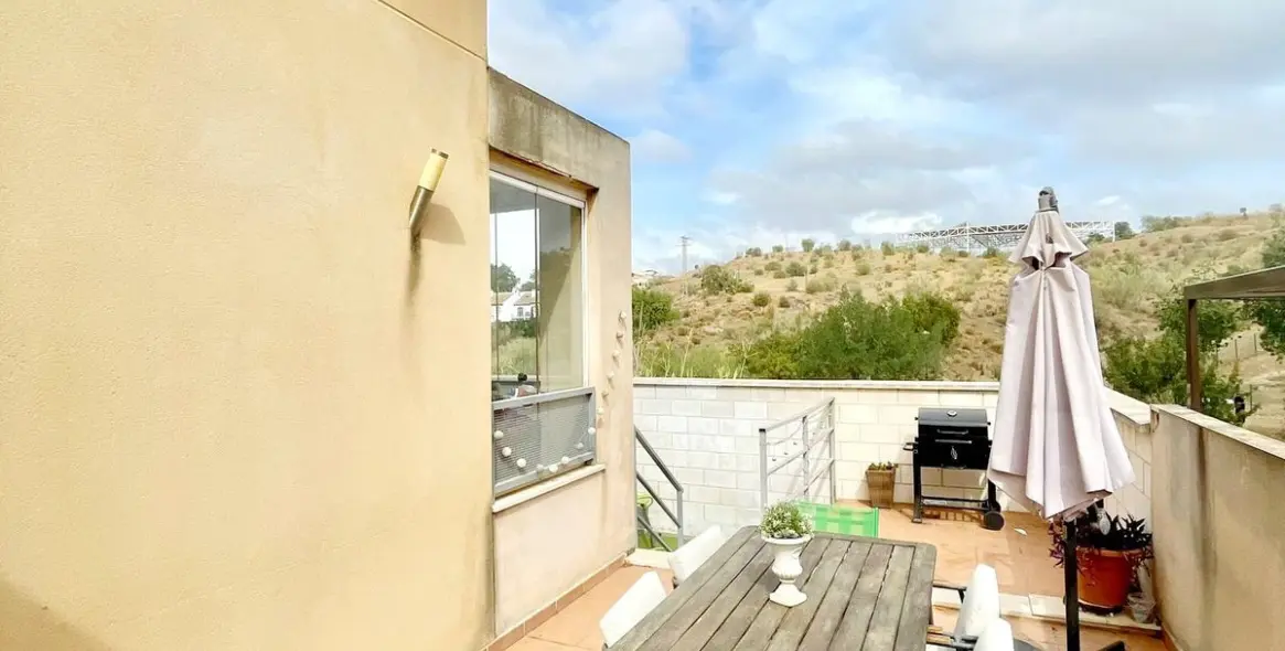 Sale of semi-detached house in Málaga 6