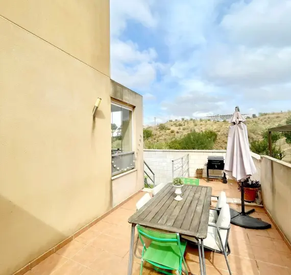 Sale of semi-detached house in Málaga