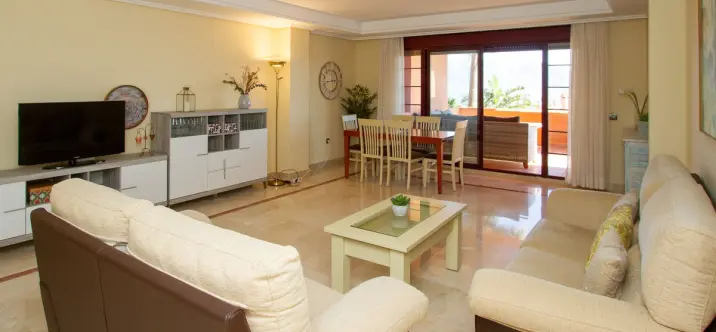 Продажа апартаментов на среднем этаже в La Mairena 0