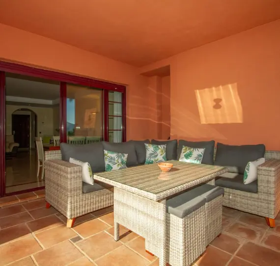 Продажа апартаментов на среднем этаже в La Mairena