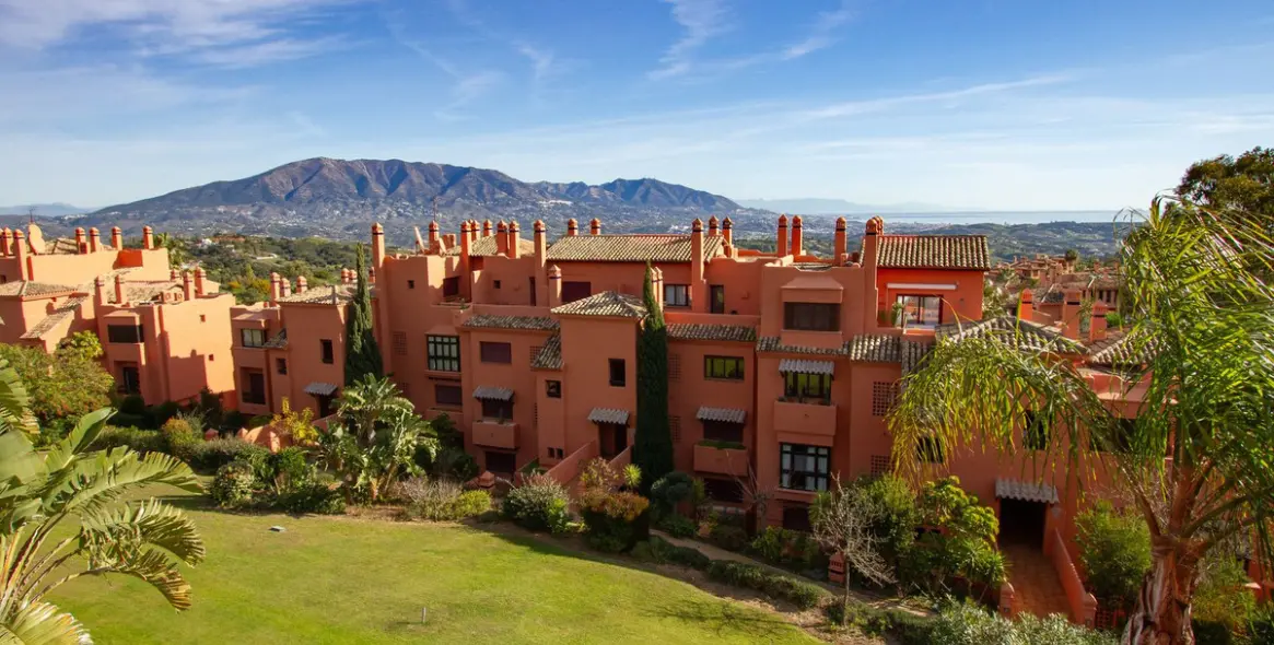 Продажа апартаментов на среднем этаже в La Mairena 3