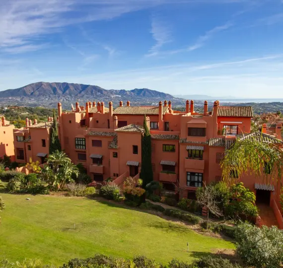 Продажа апартаментов на среднем этаже в La Mairena