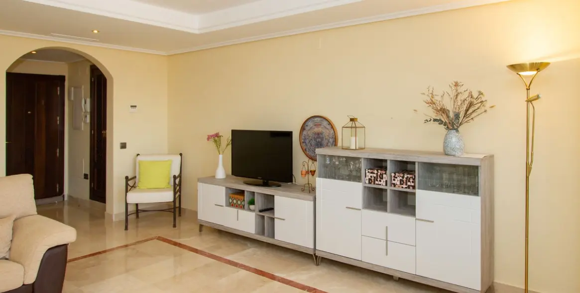 Продажа апартаментов на среднем этаже в La Mairena 4