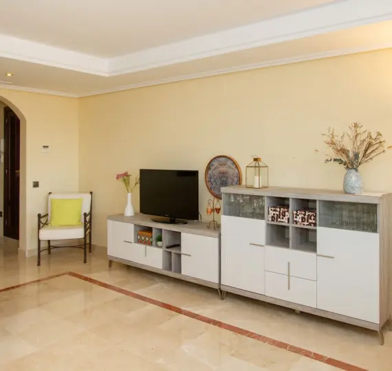 Продажа апартаментов на среднем этаже в La Mairena