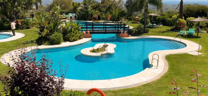 Продажа апартаментов на среднем этаже в La Mairena 4