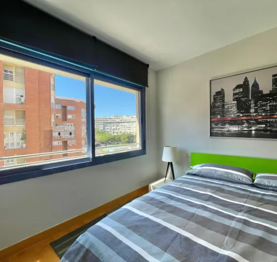 Sale of middle floor apartment in Málaga